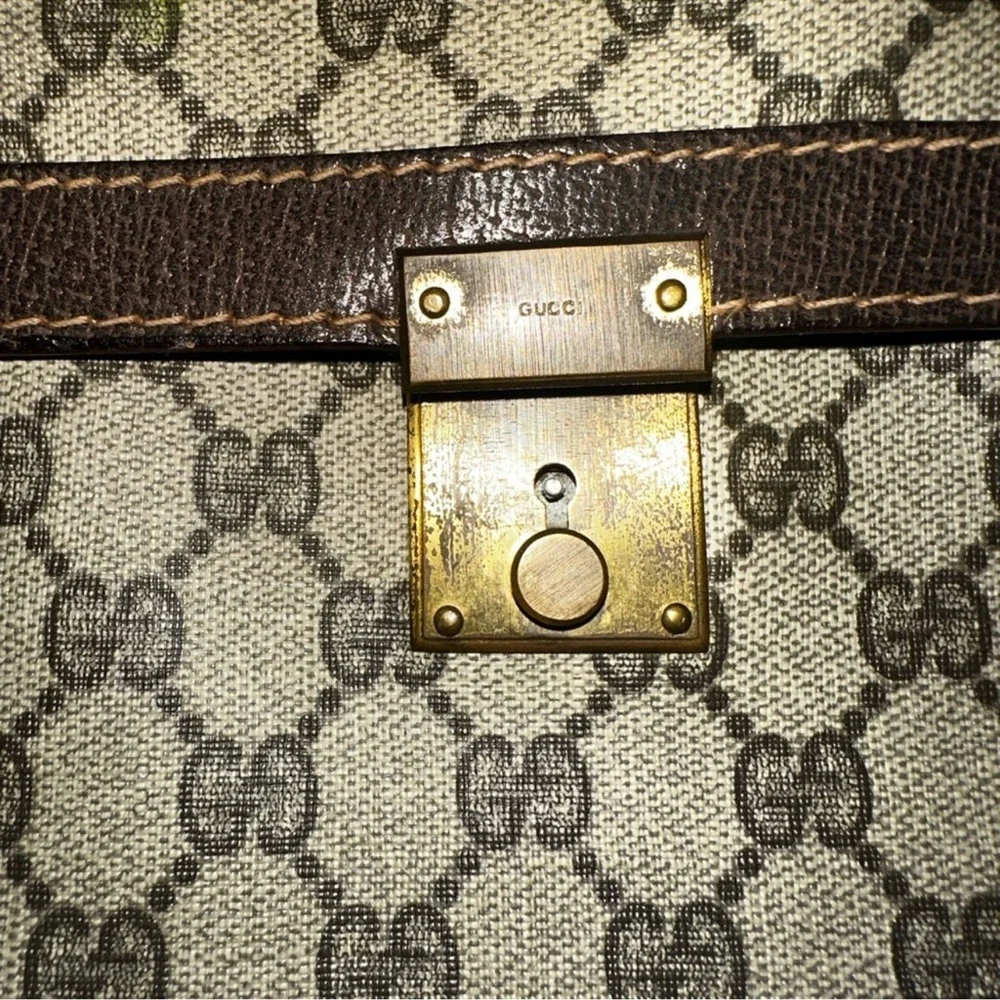 Gucci Beige and Brown Monogramclutch Bag - Picture 7 of 16